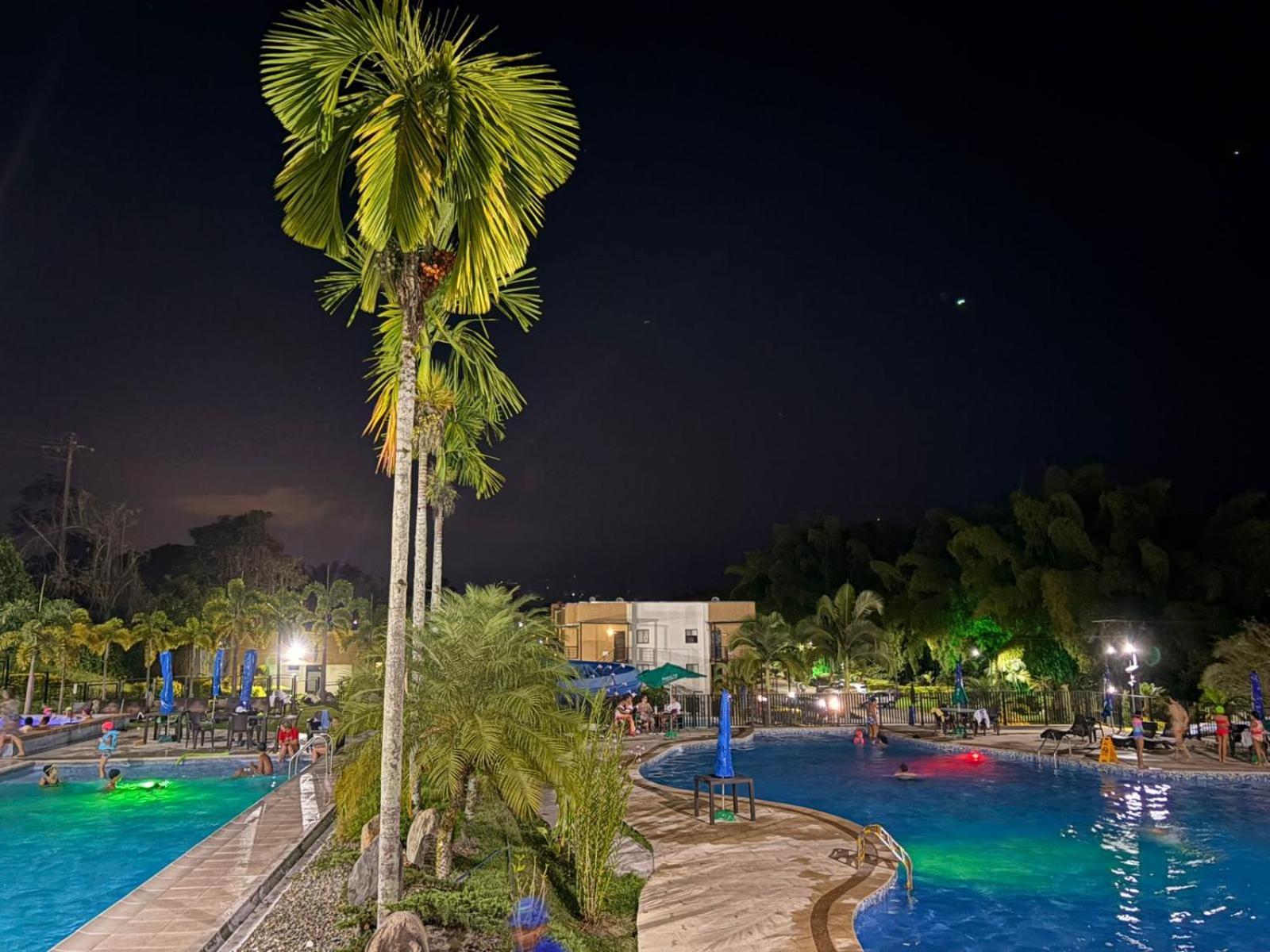 Eje Cafetero - Hermosa Vista A Piscinas * La Tebaida